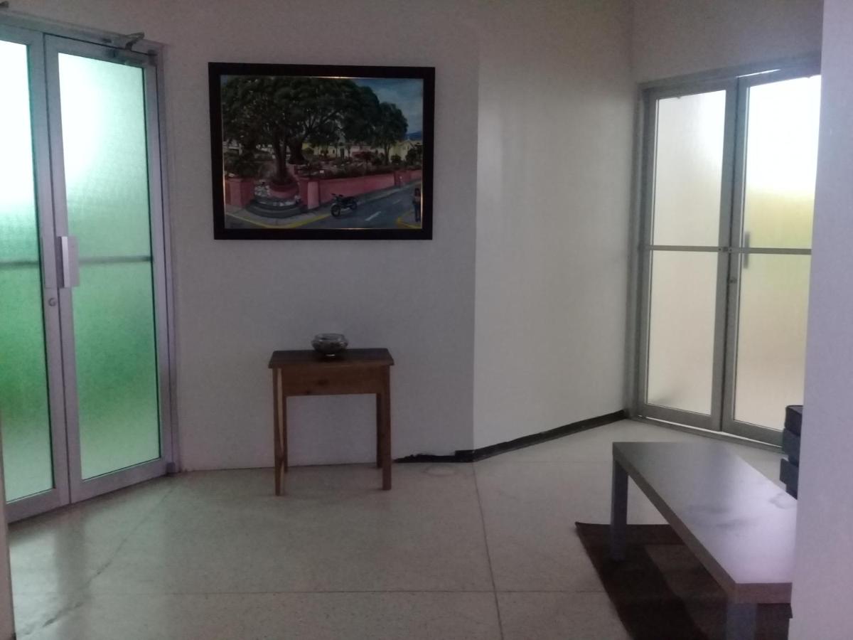 Hostel Quintonido - Housity
