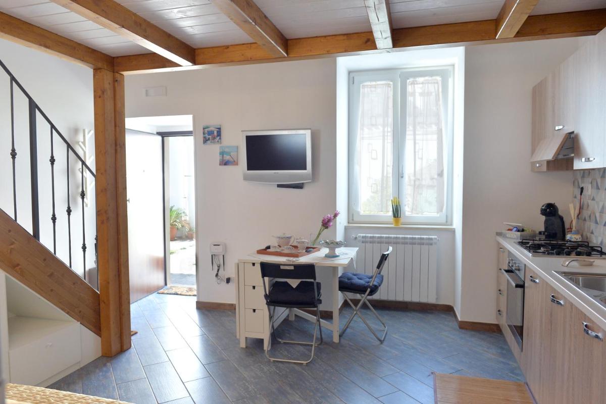 La casetta nel cortile - Housity
