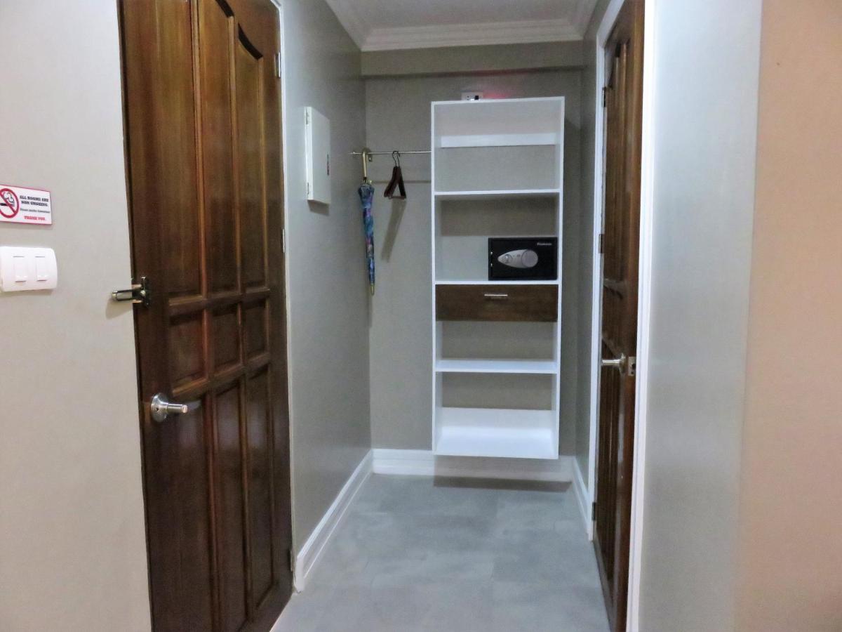 Kav's Beach Resort - Housity