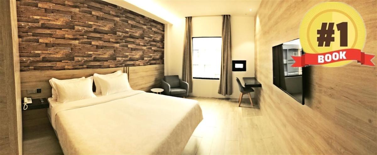 Hotel Legend Boutique - Housity