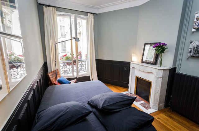 Suitetrails - Large & Bright Apartment, Central Paris, Montmartre-Opéra, Picturesque Rue des Martyrs