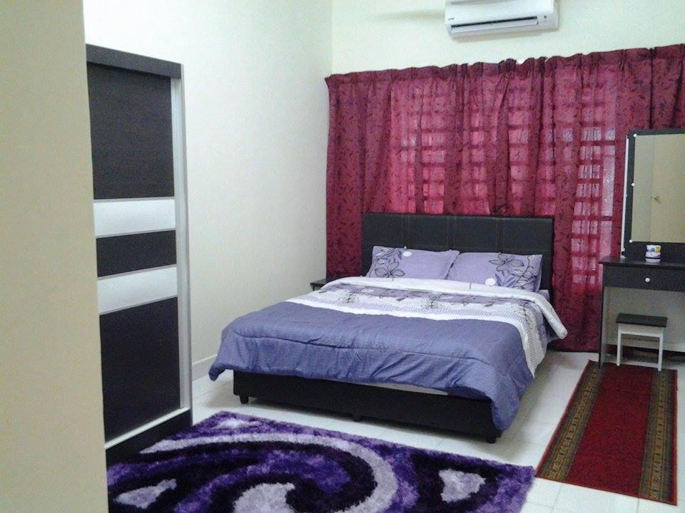 Ixora Homestay - Housity
