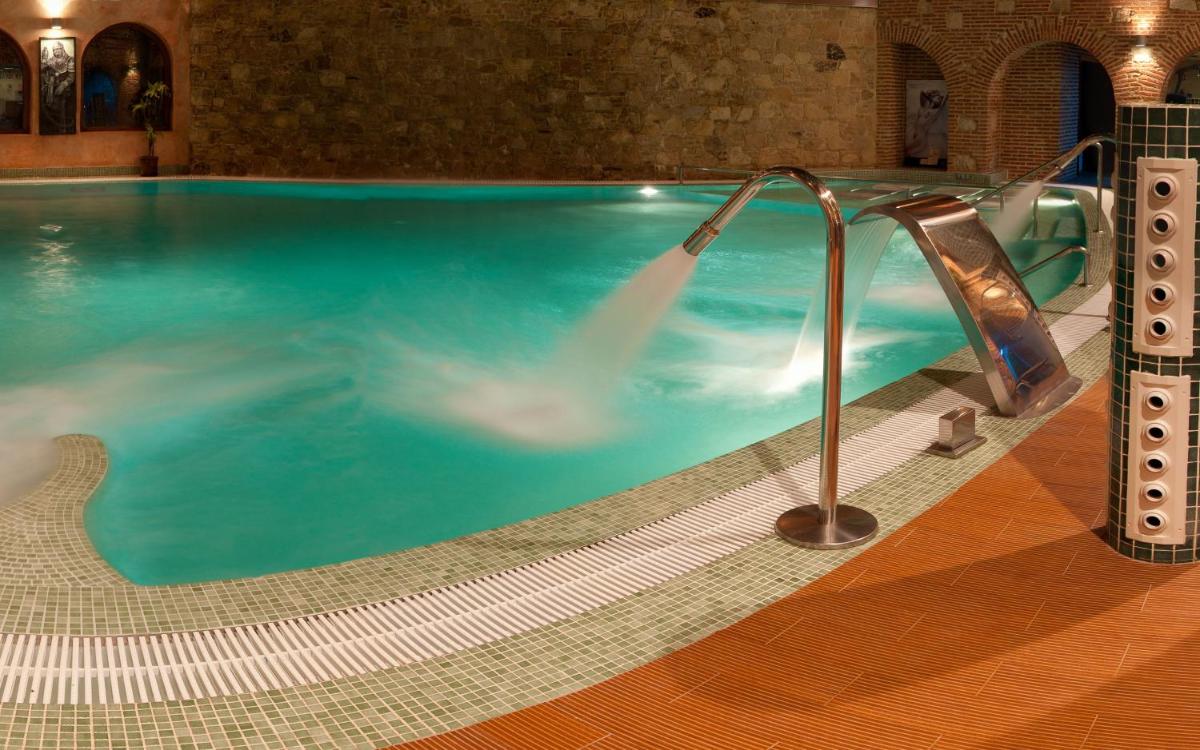 Piscina en o cerca de Hotel Termal Abadia de Los Templarios
