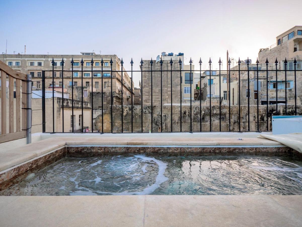Valletta Kursara Port View - Housity