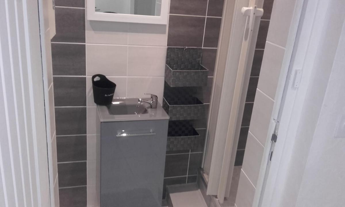 Chez Zazouilles - Housity