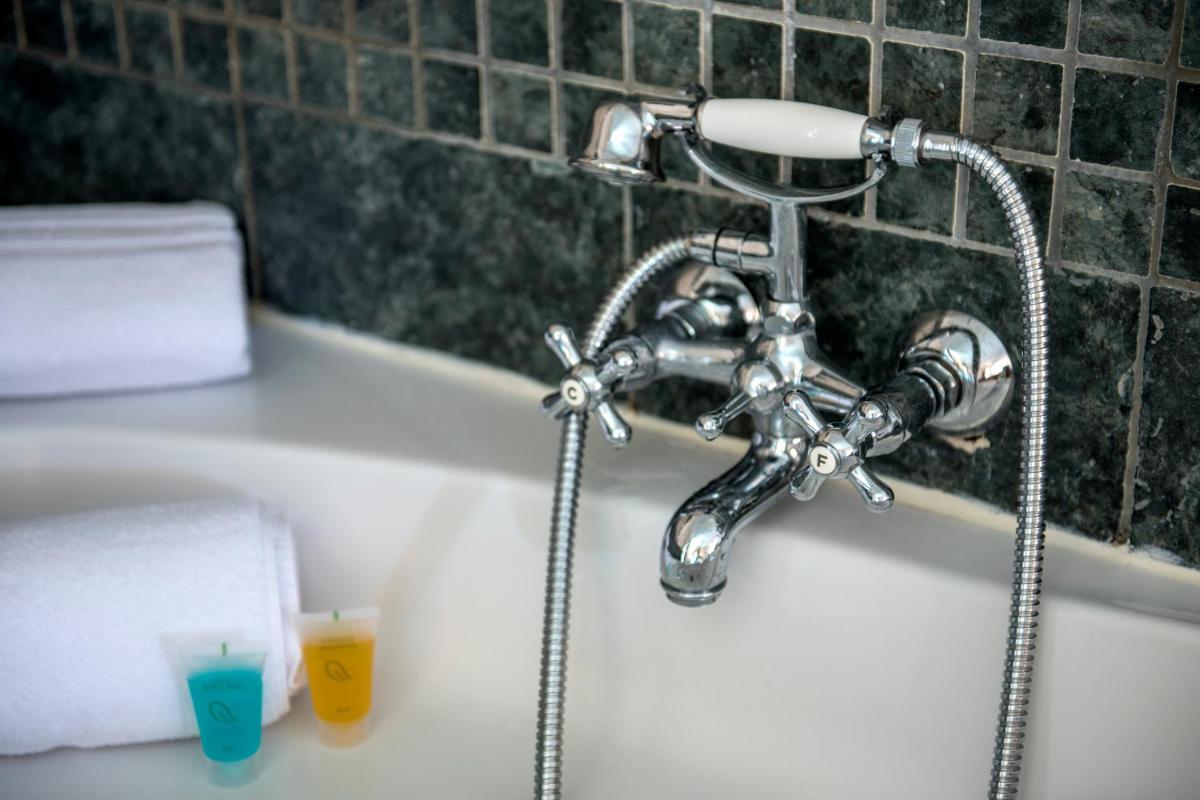 Un baño de Hotel de Naturaleza Rodalquilar & Spa Cabo de Gata