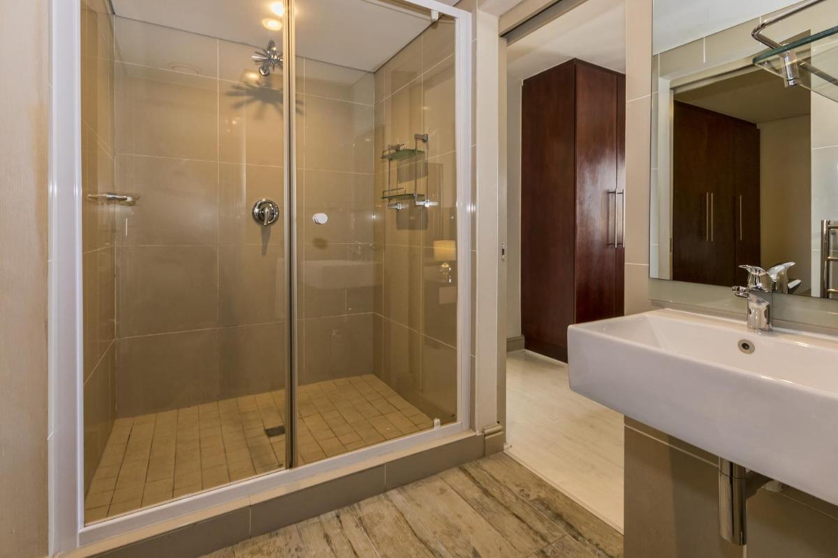 1102 Ocean View - Housity