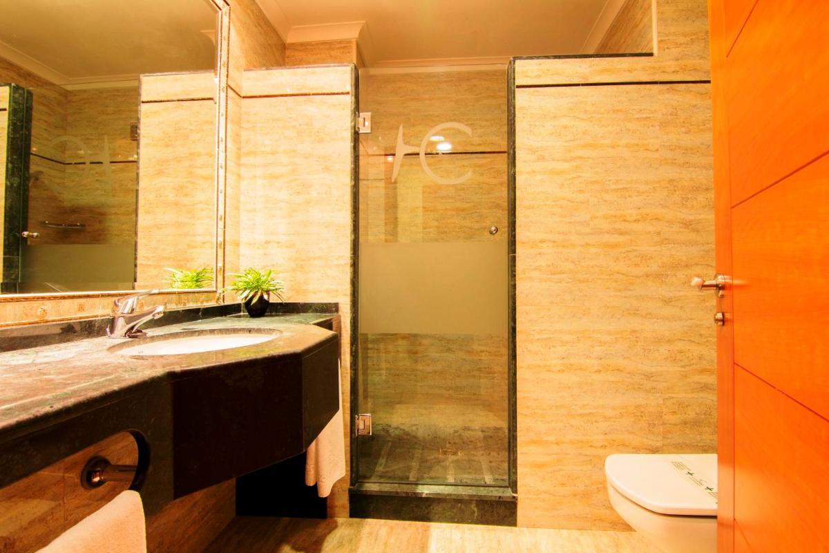 Hotel Carmen - Housity