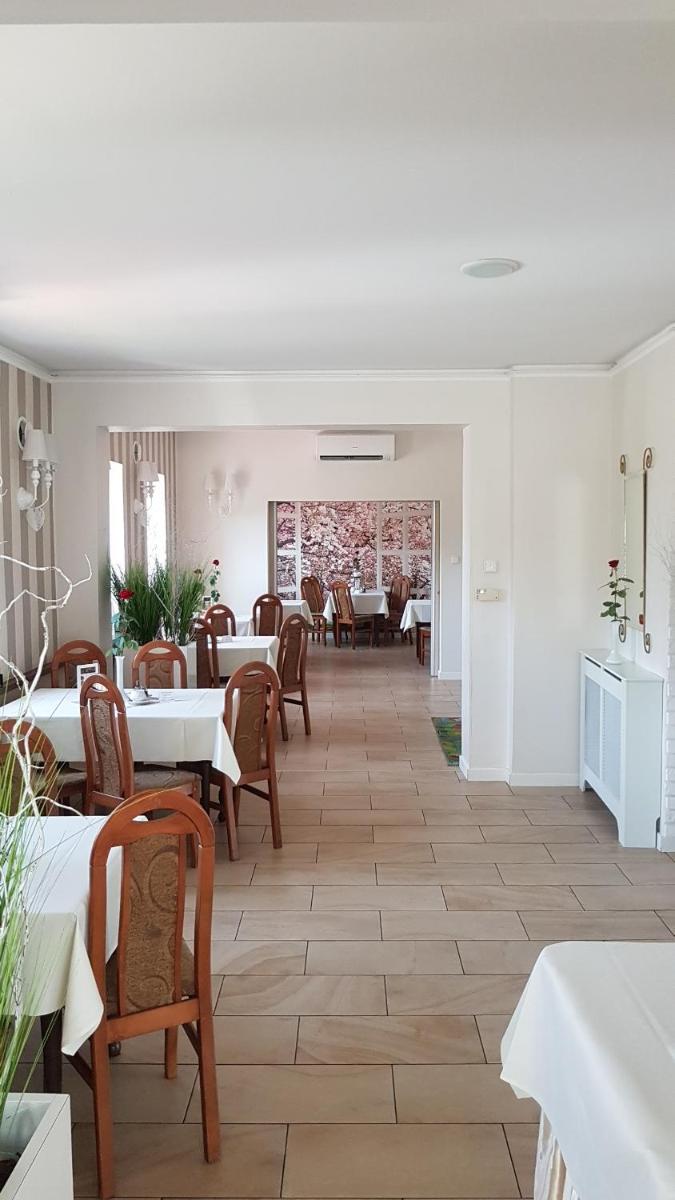 Restauracja i Noclegi Pod Sikorką - Housity