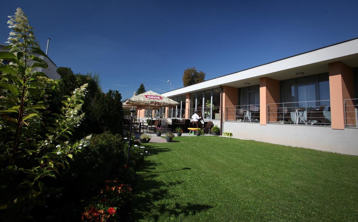 Suitetrails - Penzion a Restaurant Barbora