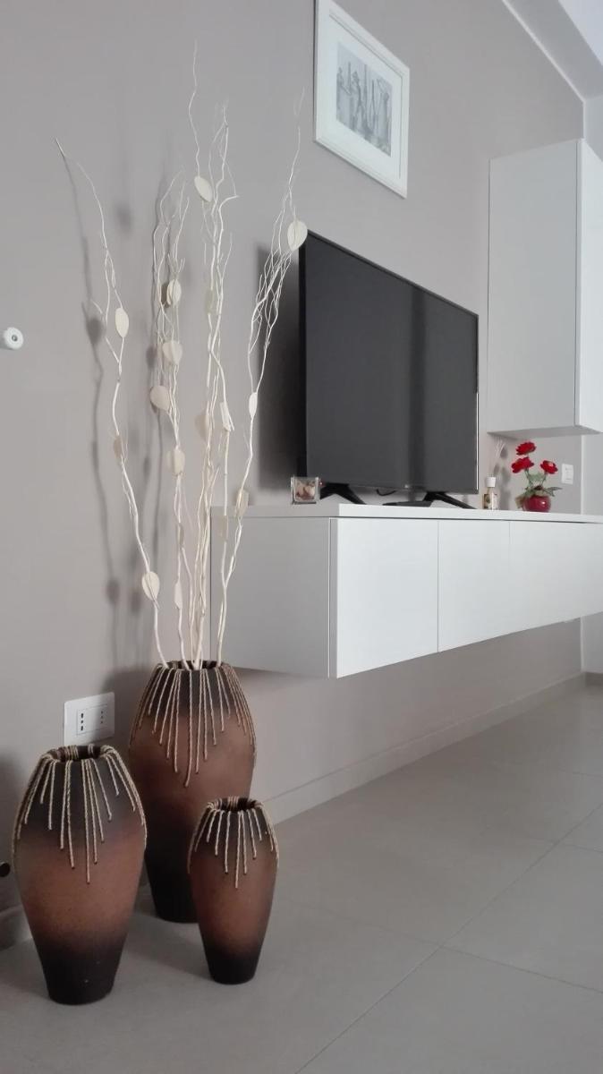 Xenia - Housity