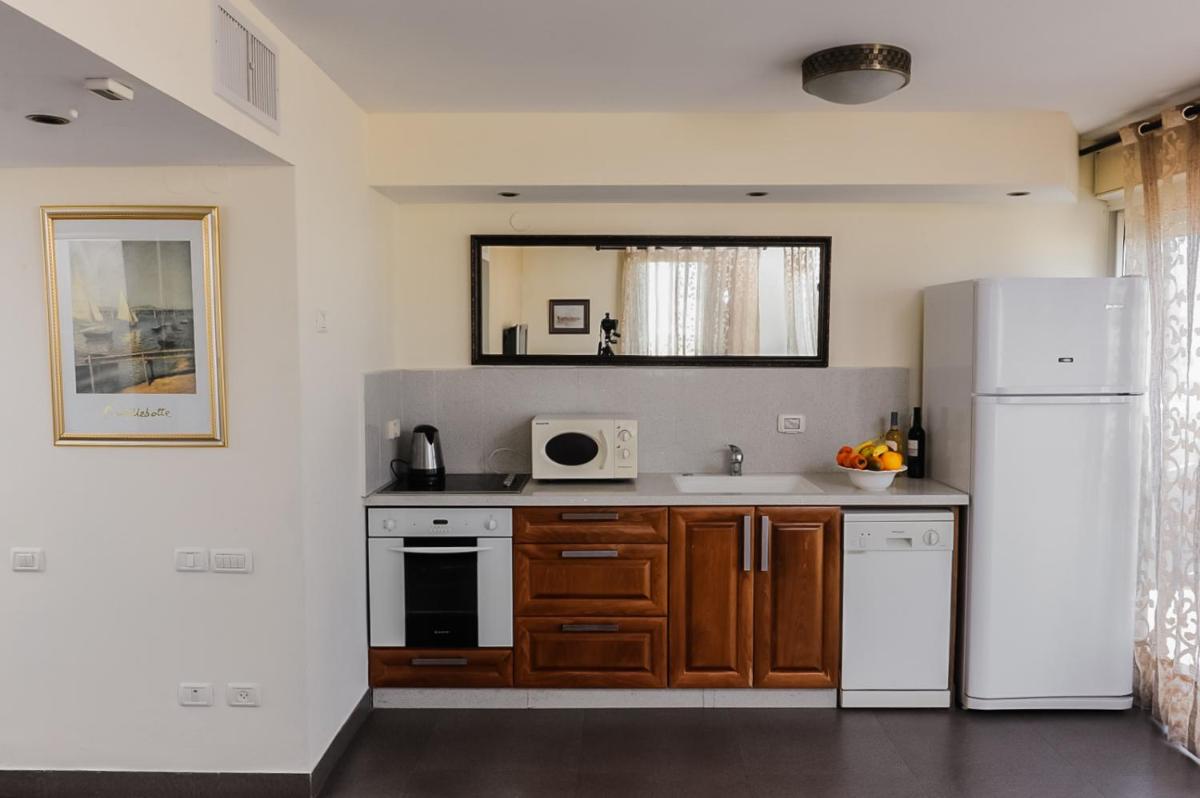 Yarden Sea Side Apartments - Housity