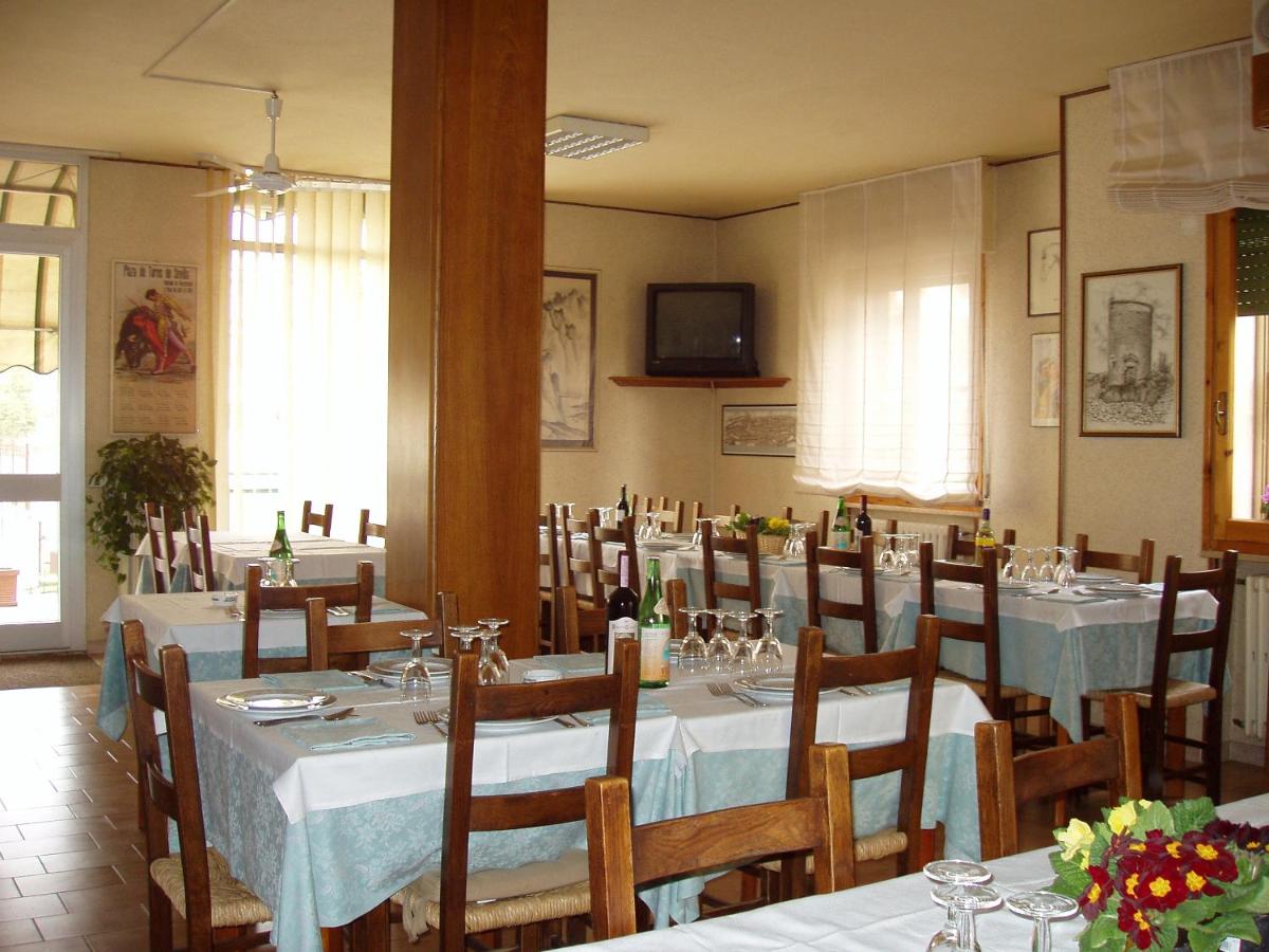 Albergo Ristorante Taverna dalla "Lisina" - Housity