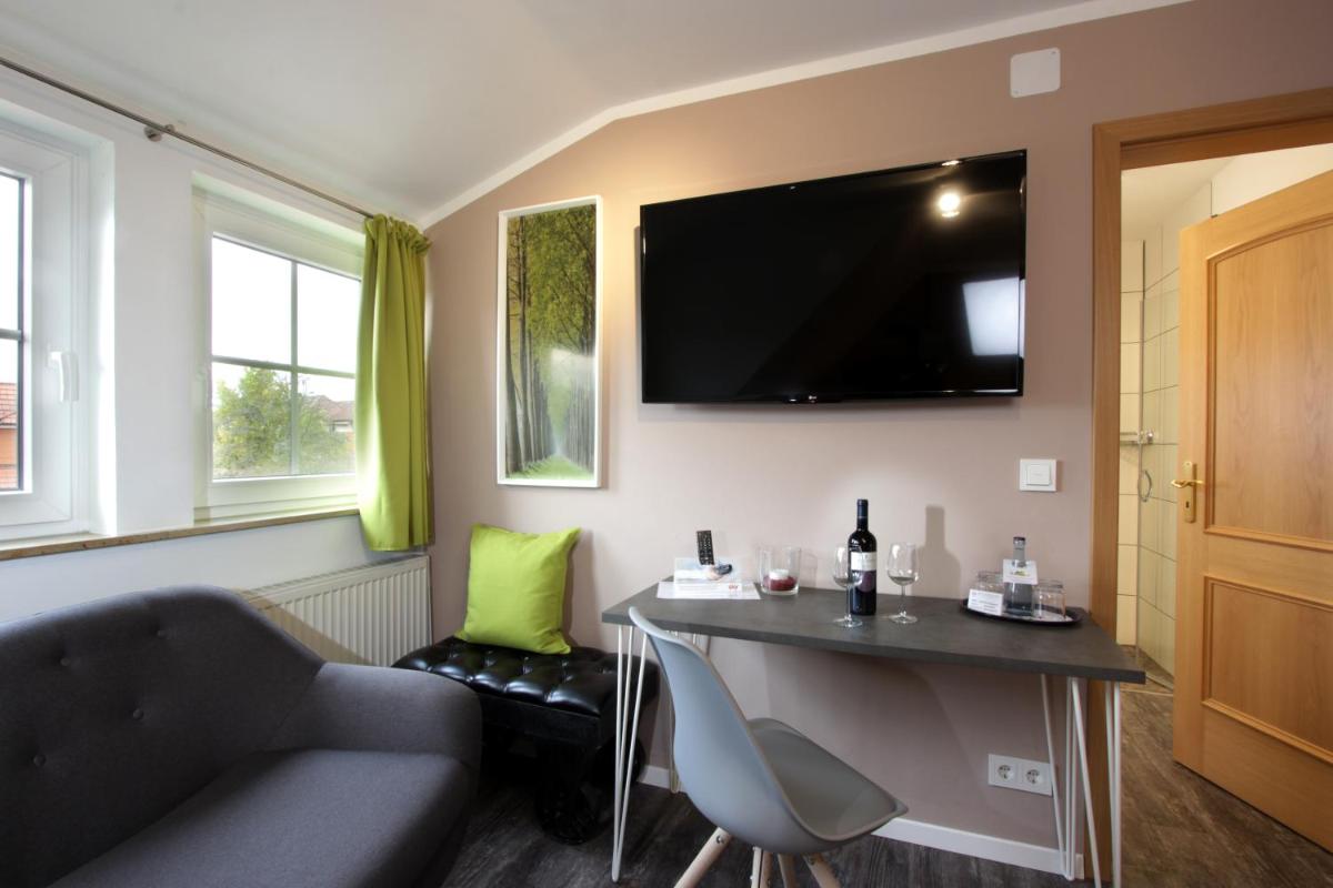 Hotel Restaurant Reichsadler - Housity