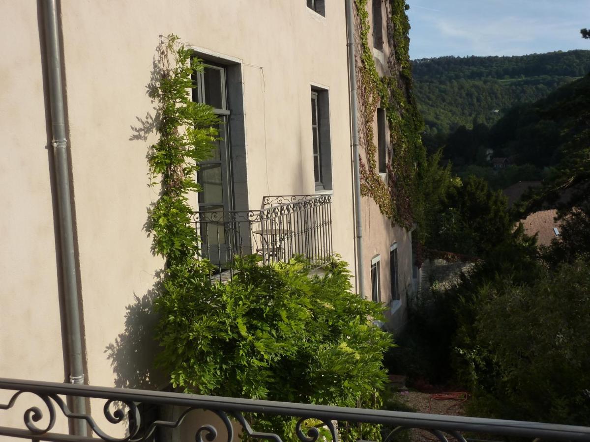 Balcon ou terrasse dans l'établissement Hôtel Restaurant Spa Le Sauvage