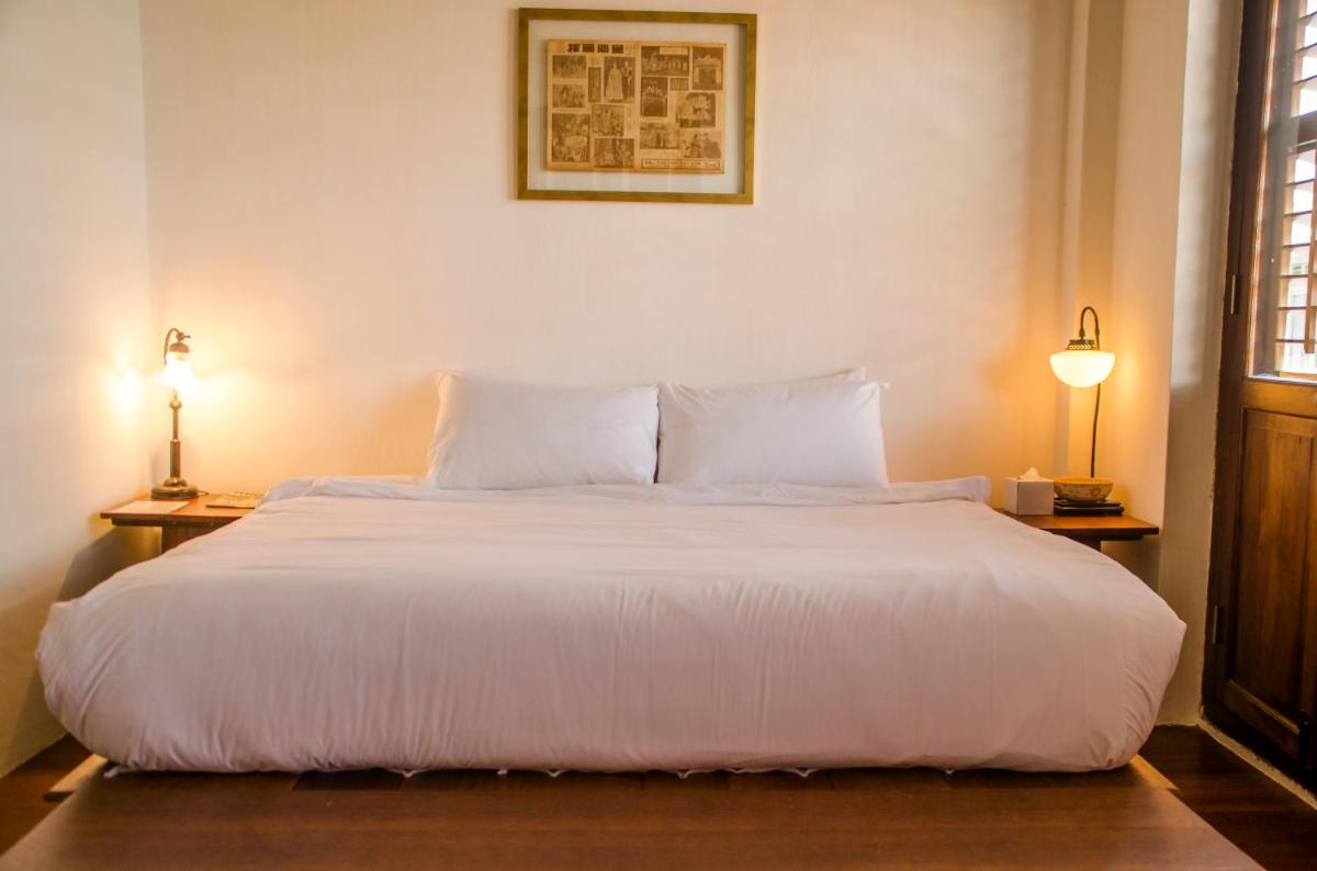 Ren I Tang Heritage Inn - Housity