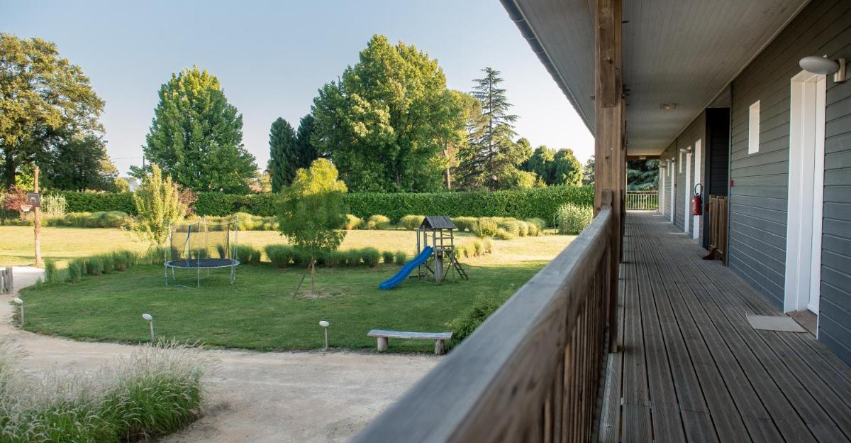 Jardin de l'établissement La Petite Couronne, Ecolodge & Lofts