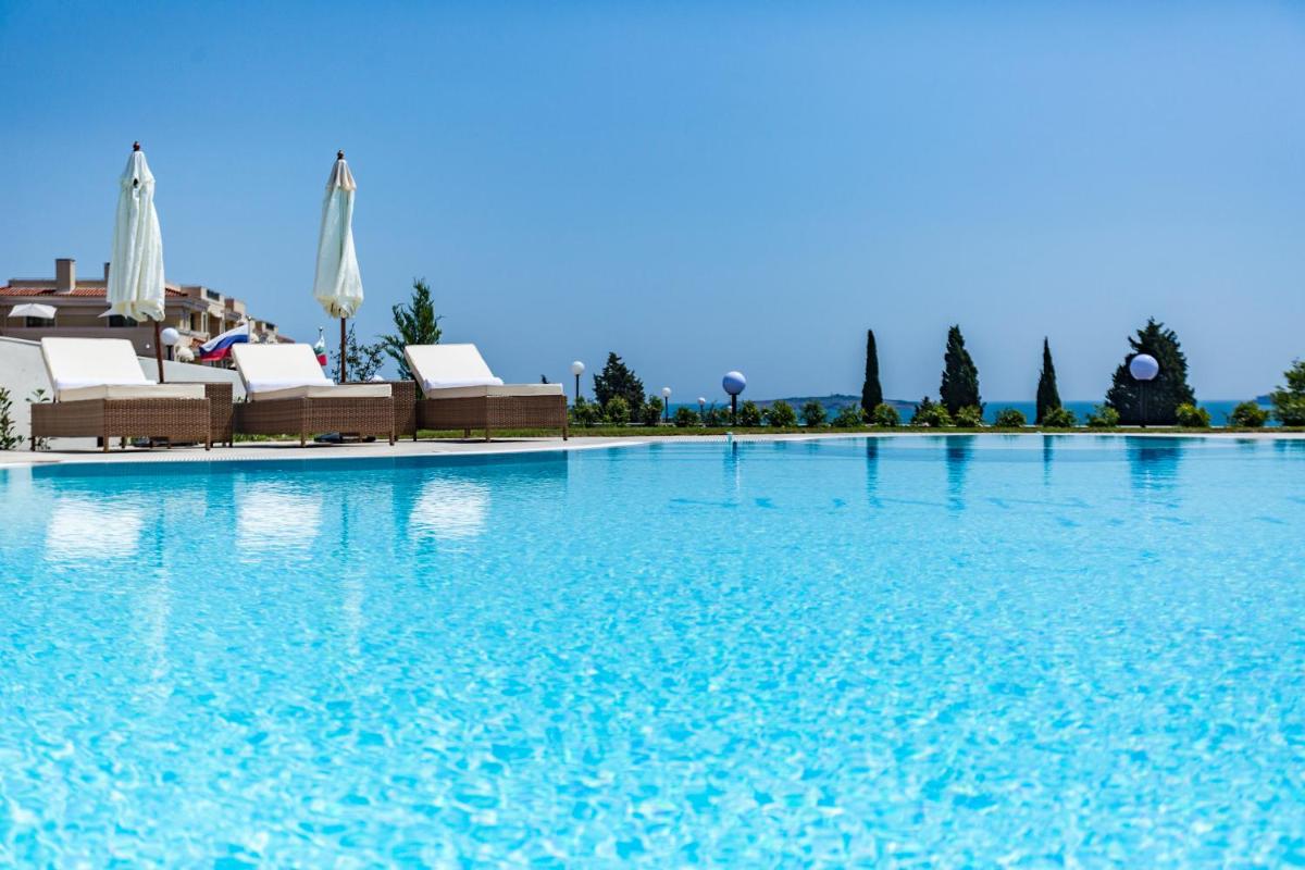 Apartments in Complex Sunny Island Deluxe - Housity