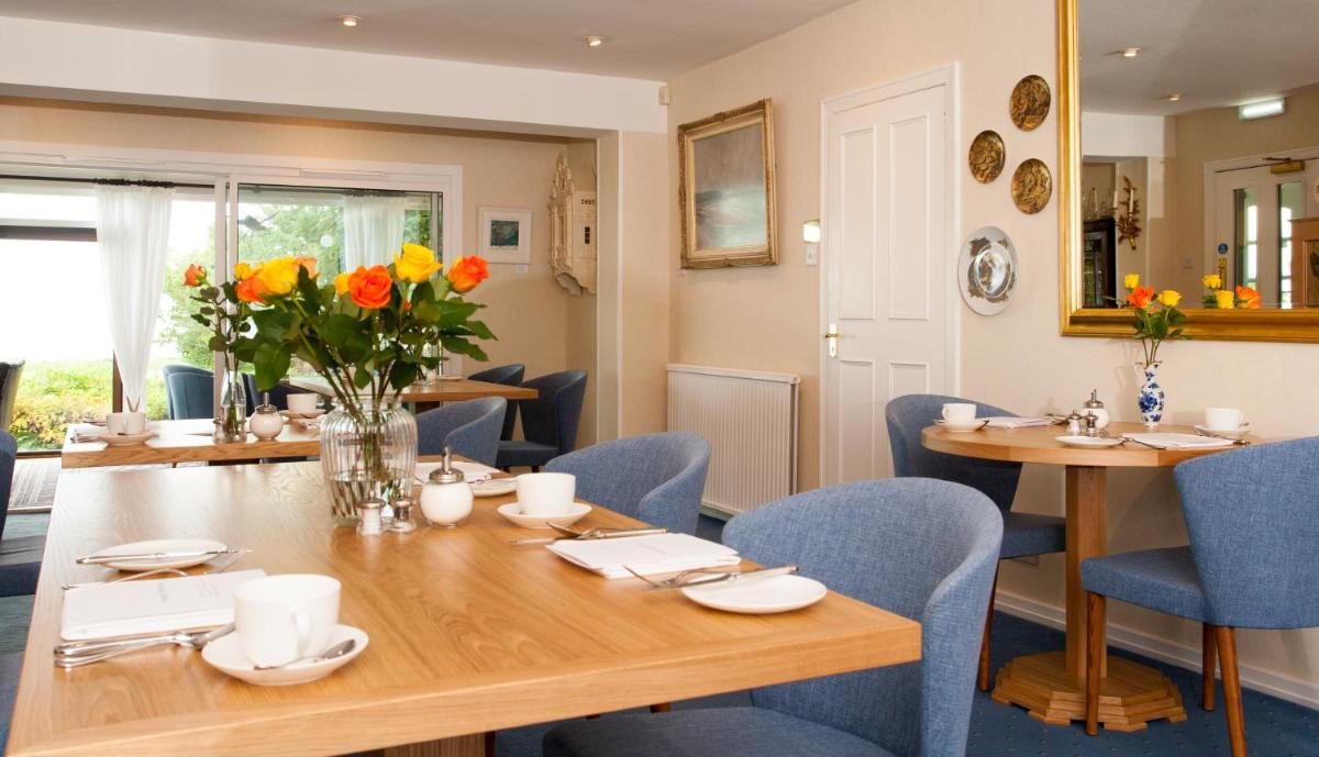 Sunny Brae Bed & Breakfast - Housity
