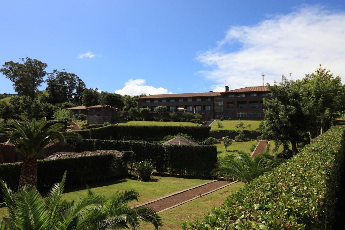 Um jardim no exterior de The Lince Nordeste