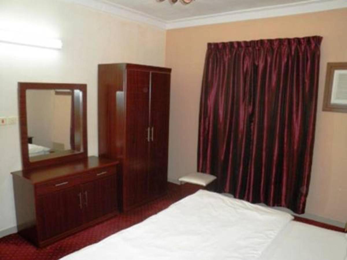 Al Farhan Hotel Suites - Al Salam - Housity