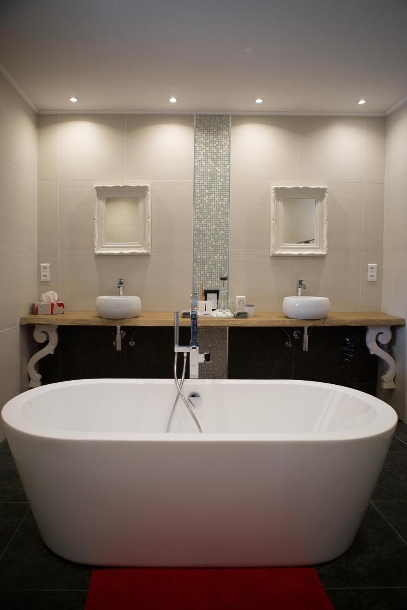 Sous les Platanes B&B - Housity