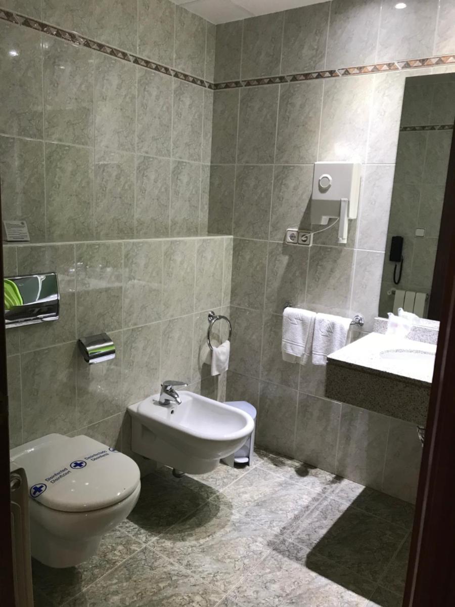 Hotel Magallón - Housity