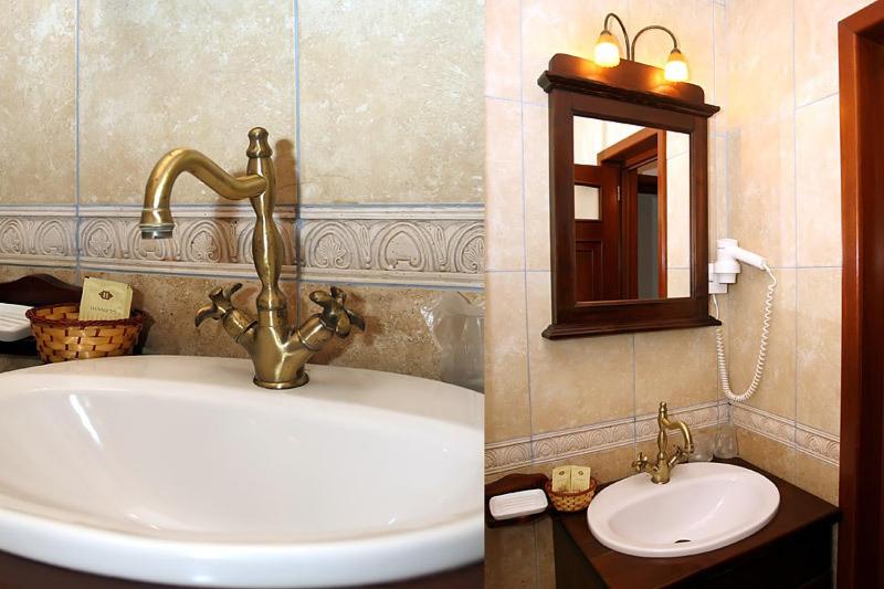 Pensiunea Vraja Muntelui - Housity