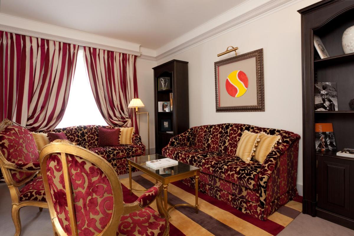 Coin salon dans l'établissement Majestic Apartments Champs Elysées