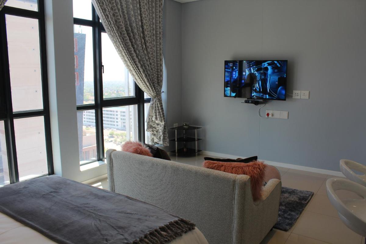 Pat Luxurious Studio - Housity