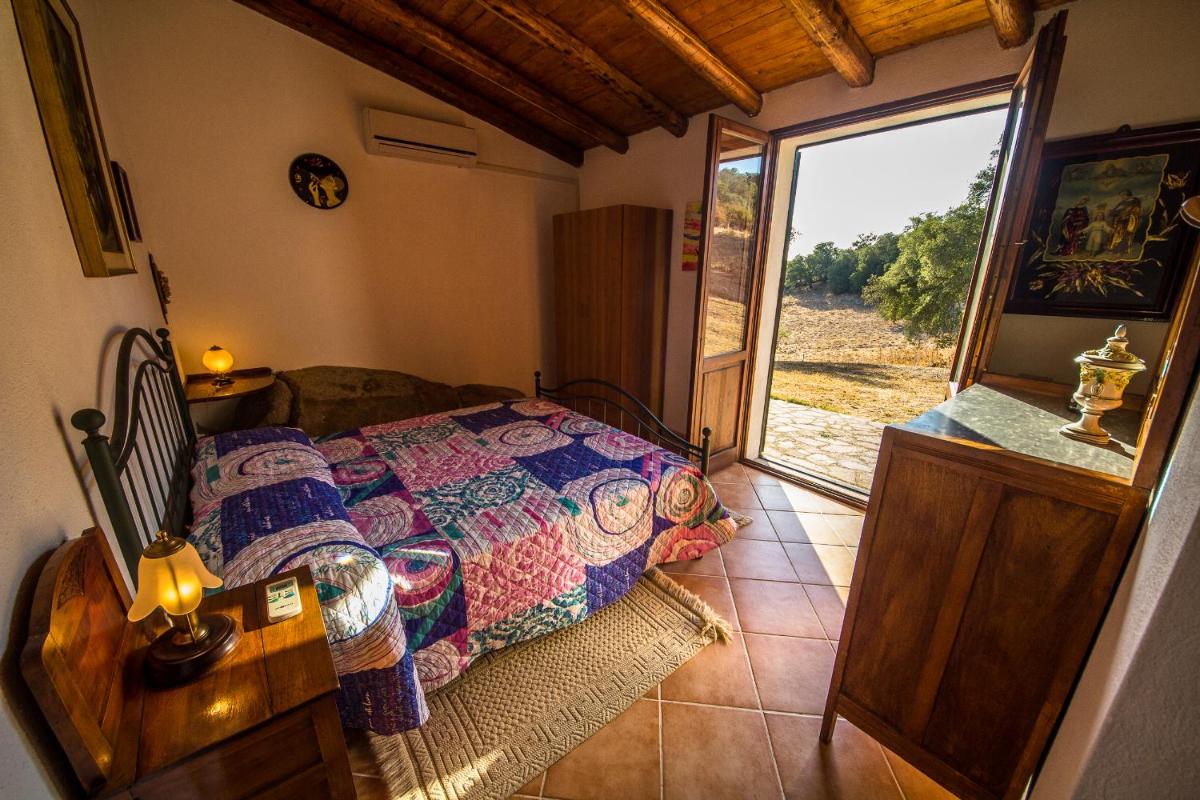B&B I Menhir - Housity