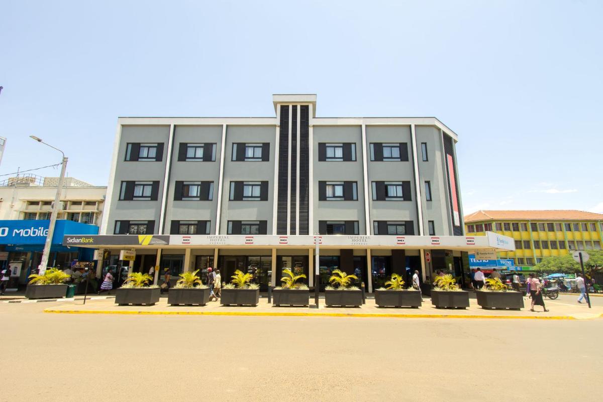 Imperial Hotel Express - Housity