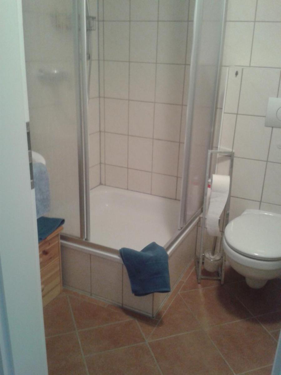 VierZeitHof - Hofcafé EisZeit - Housity