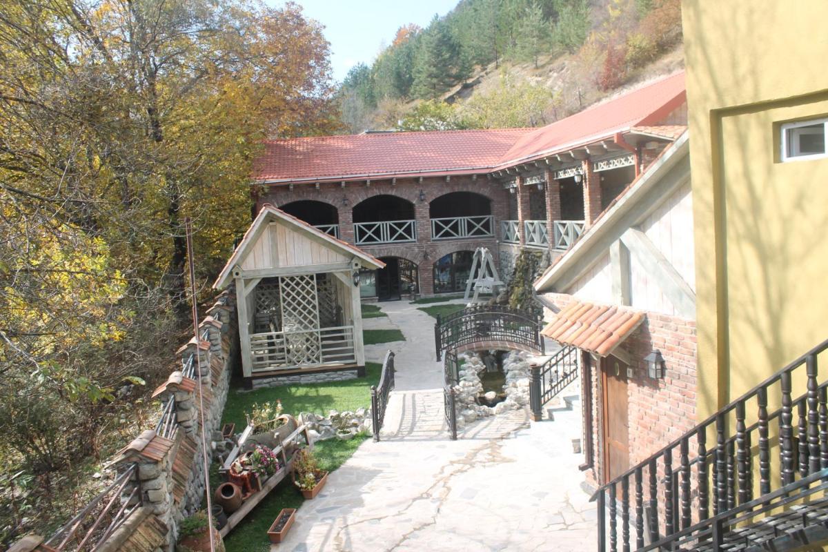 Hotel Restaurant Kakhaberi - Housity