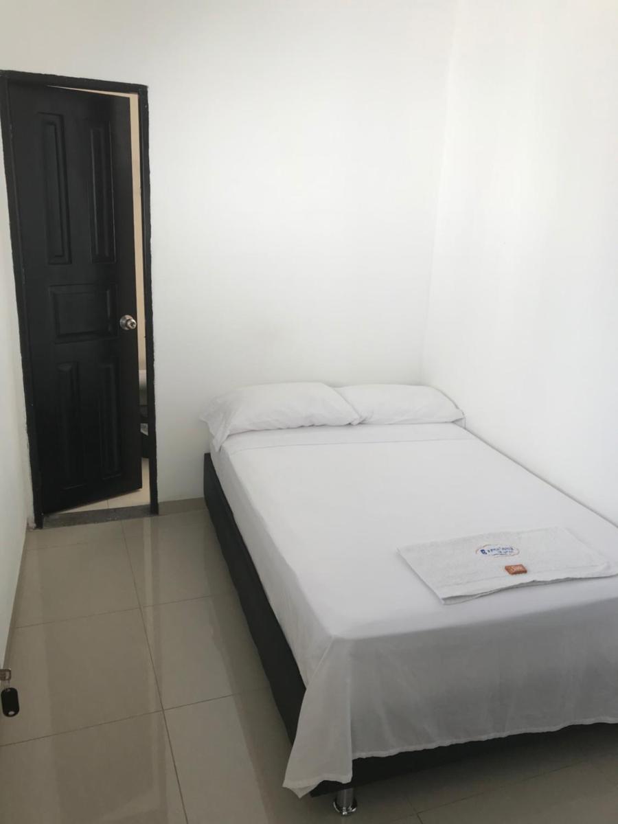 Barcelona Hotel - Housity