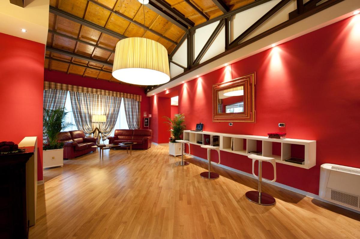 Hotel Villa Sturzo - Housity