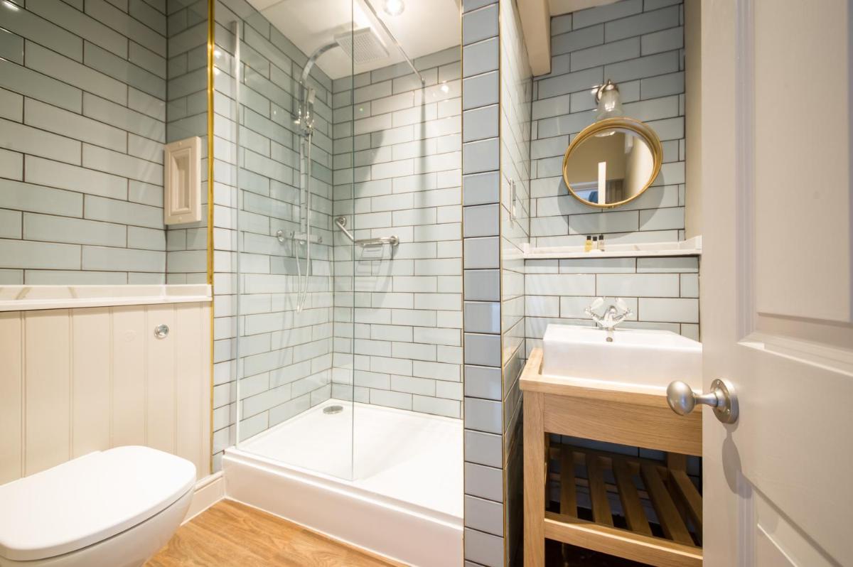 The Bulls Head by Innkeeper's Collection - Housity