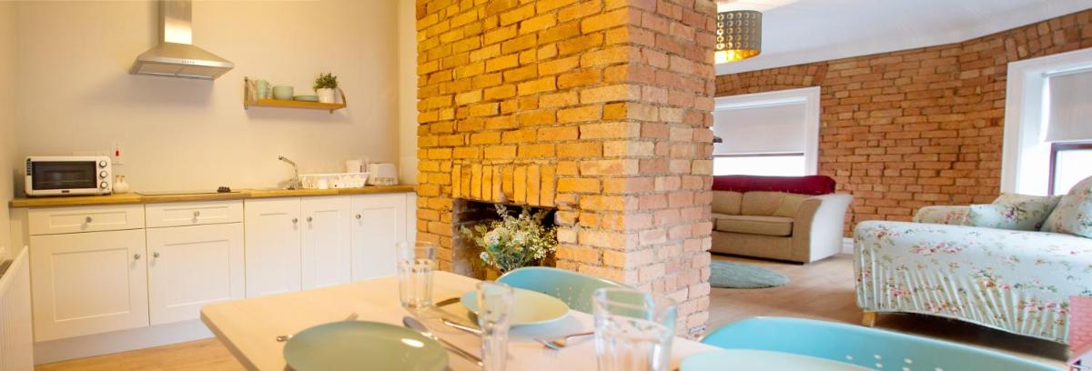 The Village Rooms - Housity