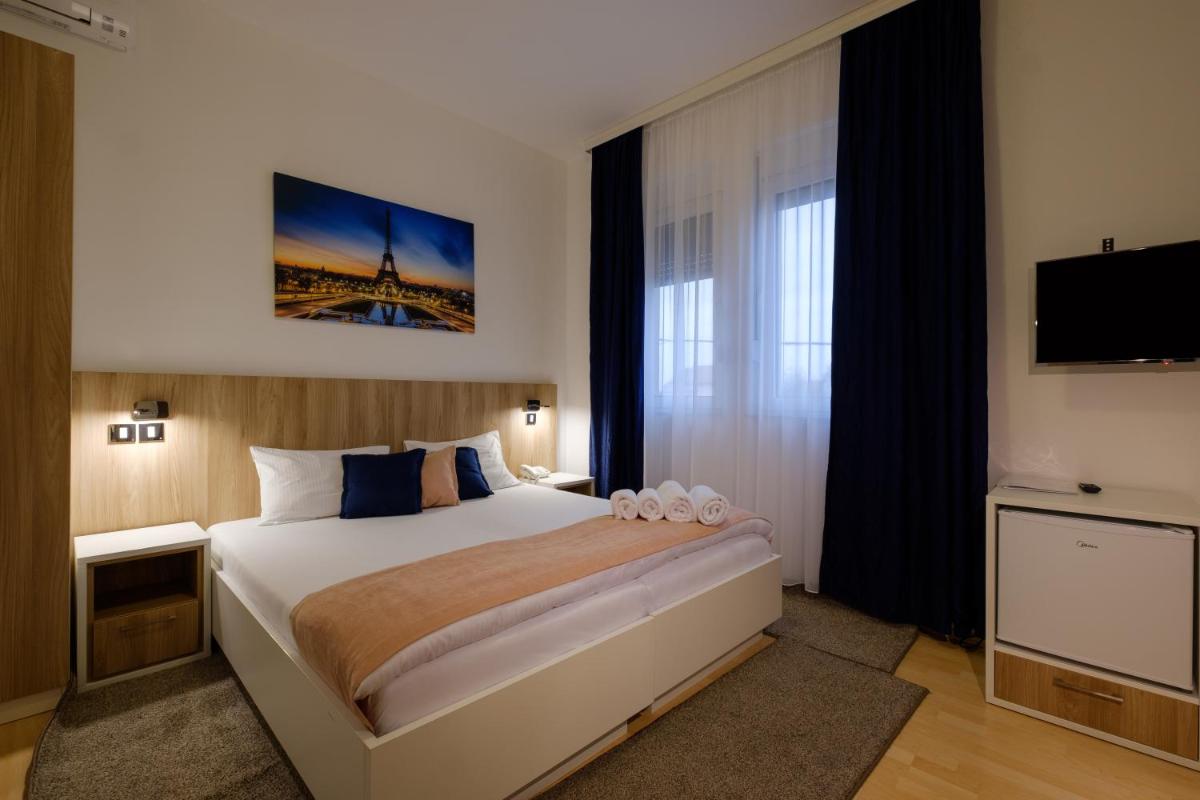 Airport Hotel Garni - Housity