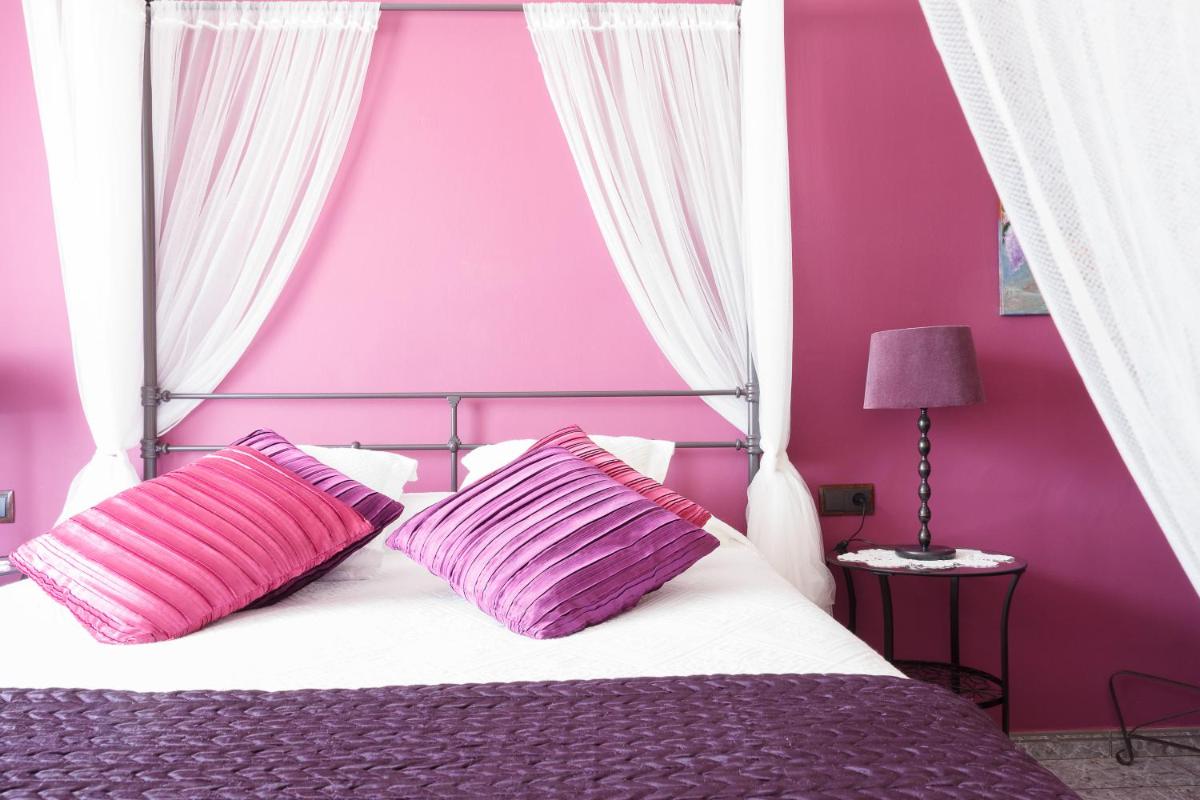 El Molí de Pontons suites con jacuzzi spa - Housity