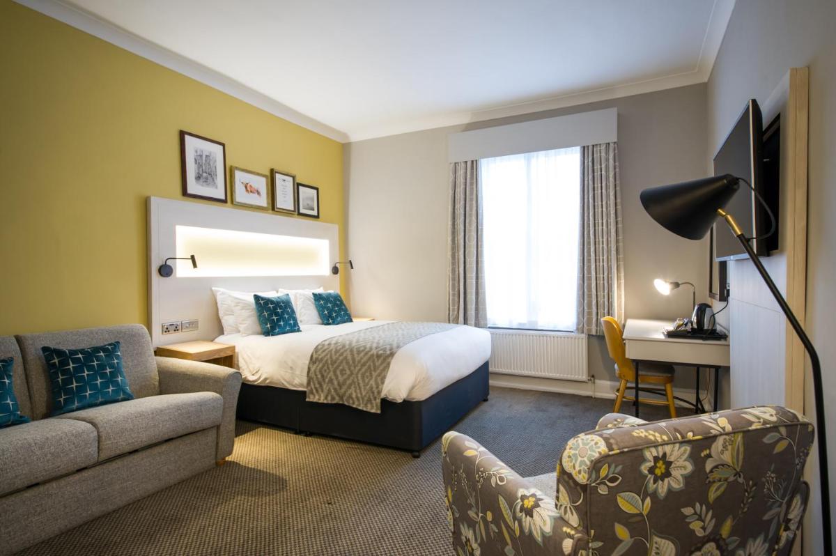 The Dun Cow by Innkeeper's Collection - Housity