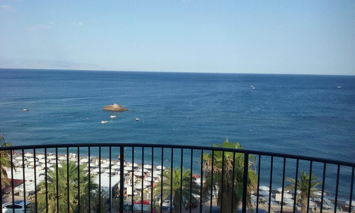 Elihotel - Housity