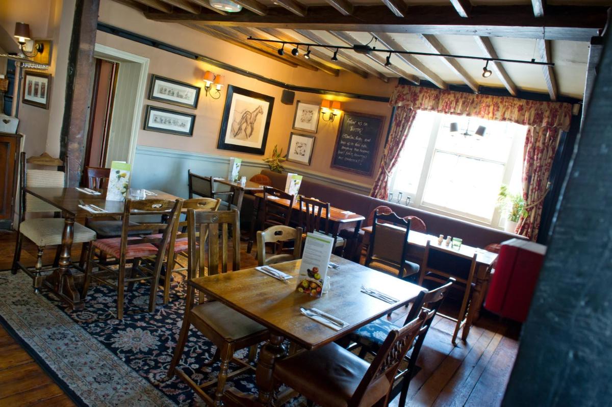 The Dun Cow by Innkeeper's Collection - Housity