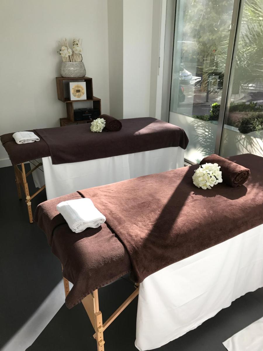 Un ou plusieurs lits dans un hébergement de l'établissement Splendid Hotel & Spa Nice