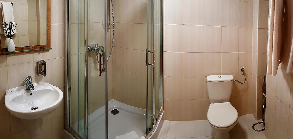 Hostel Fortis - Housity