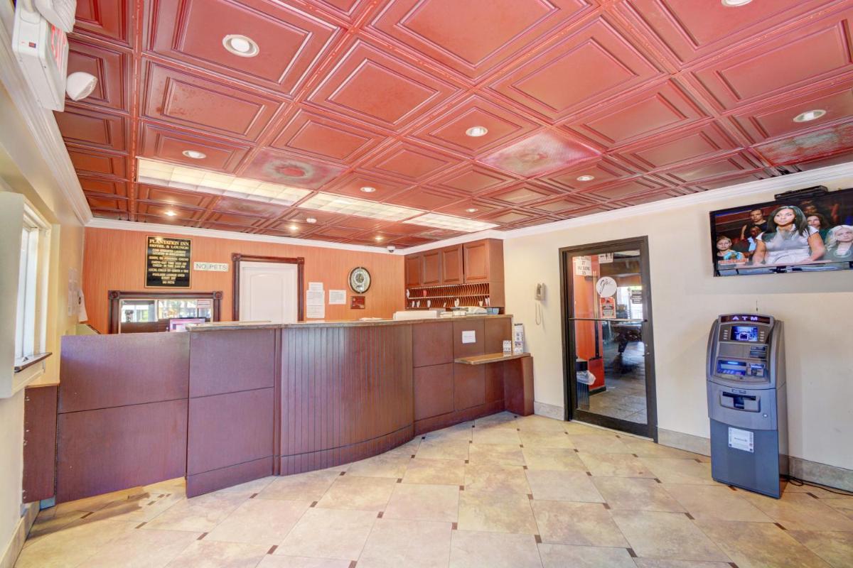 Plantation Inn  and Lounge - Housity