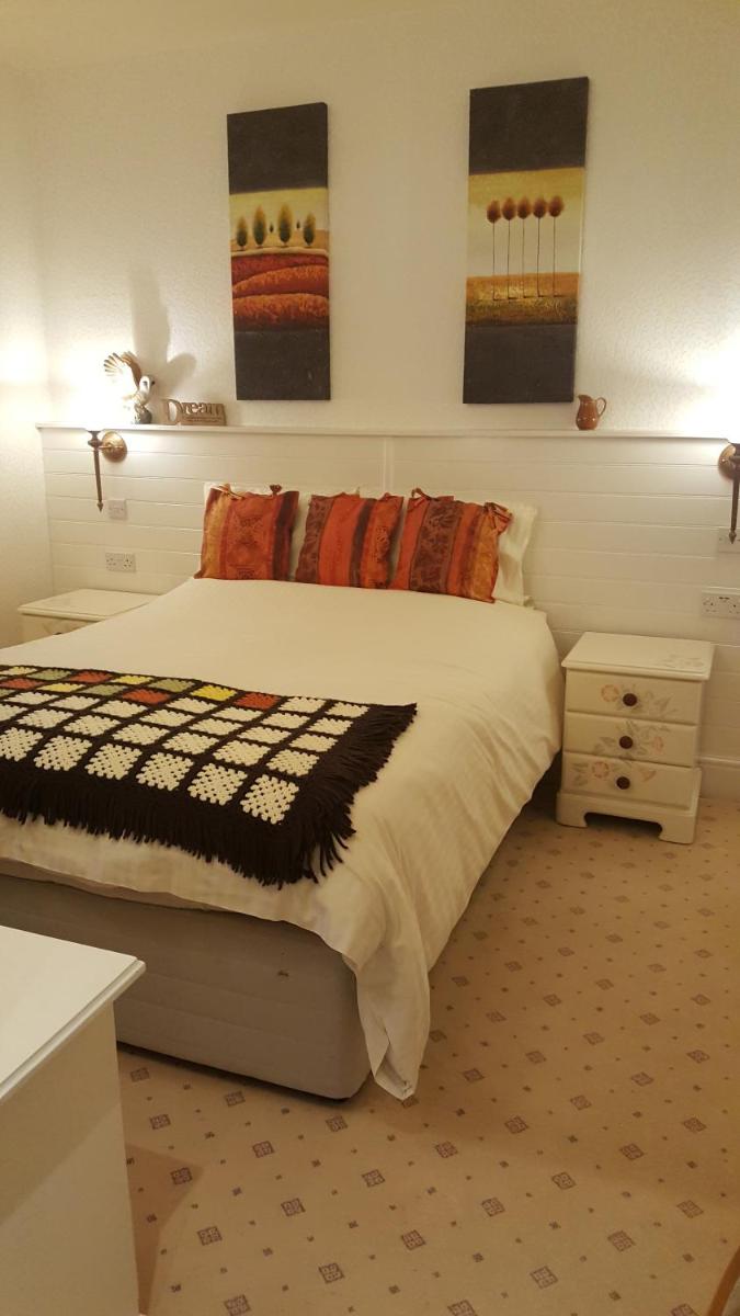 Tower Hotel - Housity