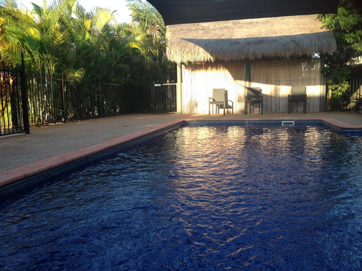 Breezes Apartments - Housity
