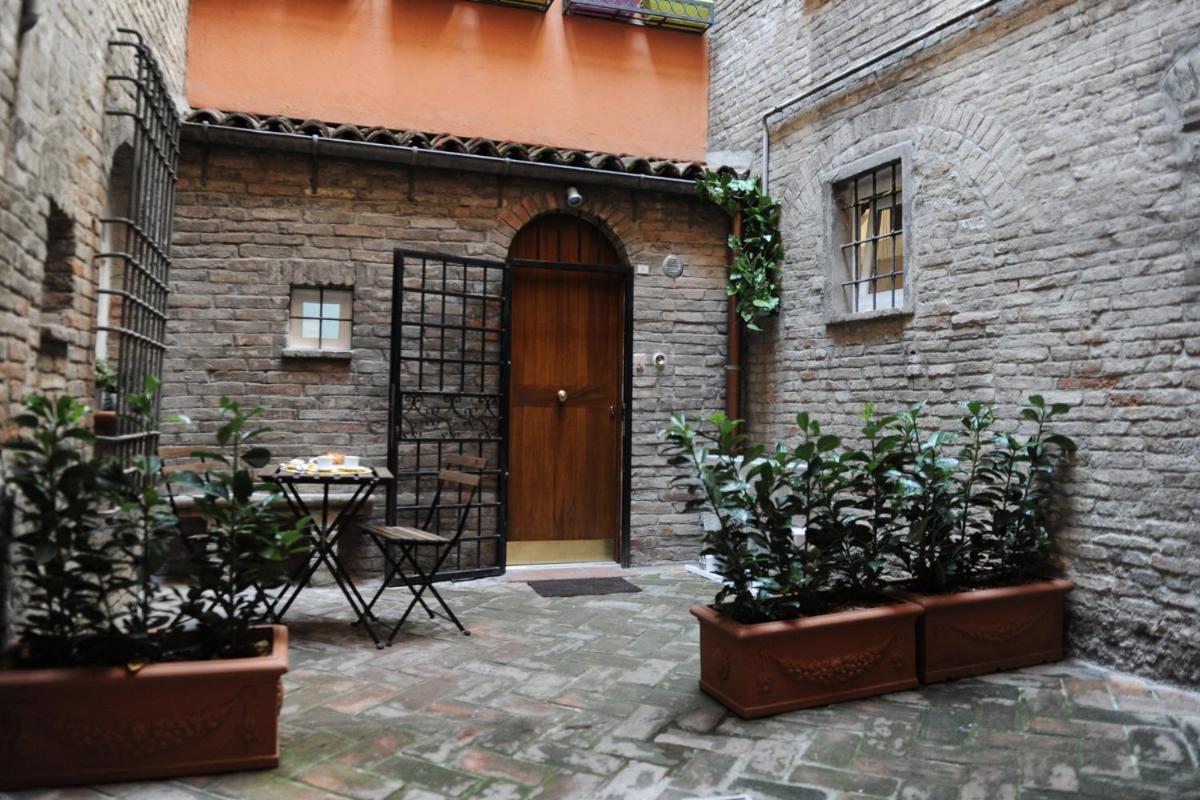 Oberdan Apartment - Housity