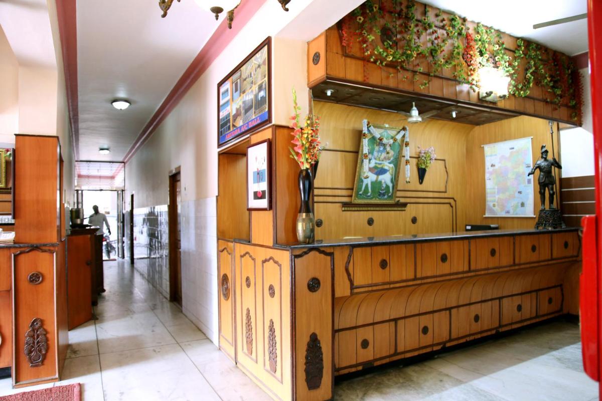 Hotel Suriyapriya - Housity